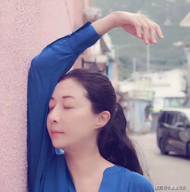 吳綺莉再遭傷害，網友替吳卓林向她聲討，她無奈只能選擇沉默