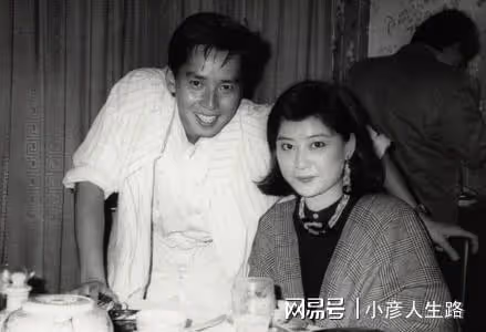 65歲港姐鍾慧冰近況！年少時移民美國慘遭歧視，婚後丈夫出軌