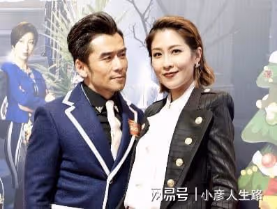恭喜!香港知名男星與內地女友疑似結婚,年過50歲仍想生小孩