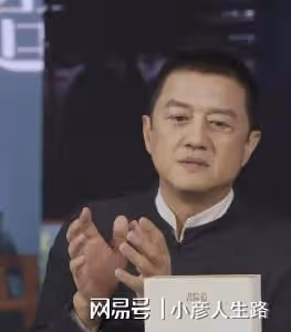 一個像爸,一個像媽,李嫣和竇靖童,差距越來越大了