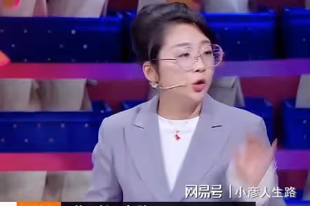 爸爸帶娃3天會穿鞋,幾年後會燉湯!育兒問題上,傅首爾被老公訓