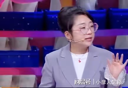 爸爸帶娃3天會穿鞋,幾年後會燉湯!育兒問題上,傅首爾被老公訓
