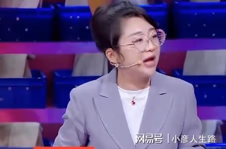 爸爸帶娃3天會穿鞋,幾年後會燉湯!育兒問題上,傅首爾被老公訓