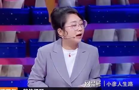 爸爸帶娃3天會穿鞋,幾年後會燉湯!育兒問題上,傅首爾被老公訓