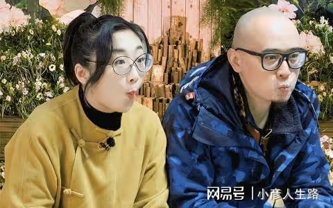 爸爸帶娃3天會穿鞋,幾年後會燉湯!育兒問題上,傅首爾被老公訓