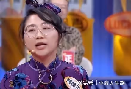 爸爸帶娃3天會穿鞋,幾年後會燉湯!育兒問題上,傅首爾被老公訓