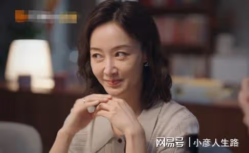 有意思!剛演完《底線》就客串《搖滾狂花》,「方遠」老婆串戲啦