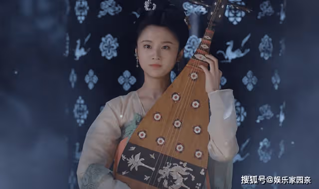 《我們這十年》唐俑的代入者為何是小艷?陳冉的幻想,藏著3個巧合