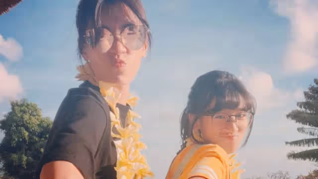 穿低胸裝露事業線　賈靜雯大女兒曬辣照引關注
