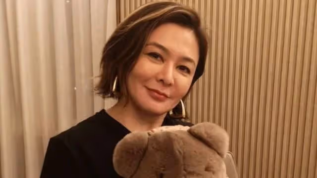 關之琳拿出51件珍藏珠寶拍賣　幽默迴避透露總資產