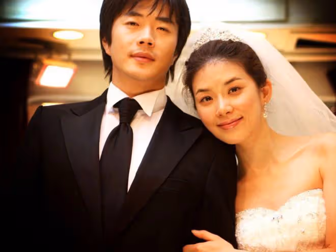 純天然美人李寶英,四十一歲美貌依舊,還和李鍾碩演情侶!