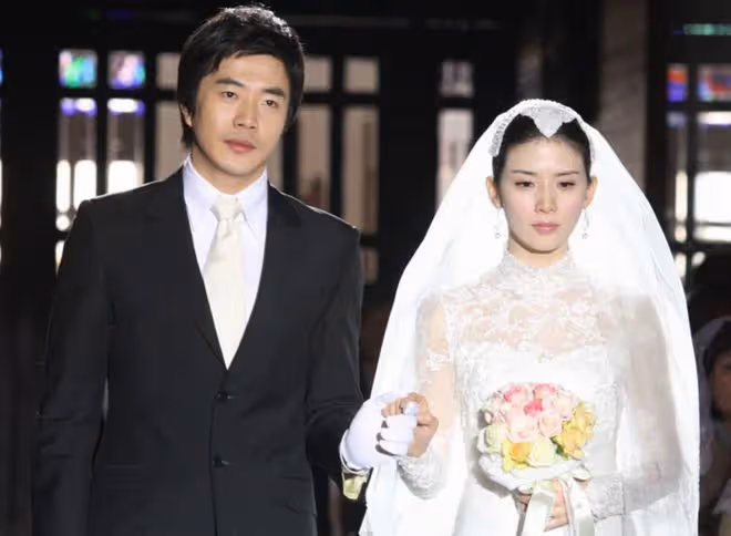 純天然美人李寶英,四十一歲美貌依舊,還和李鍾碩演情侶!