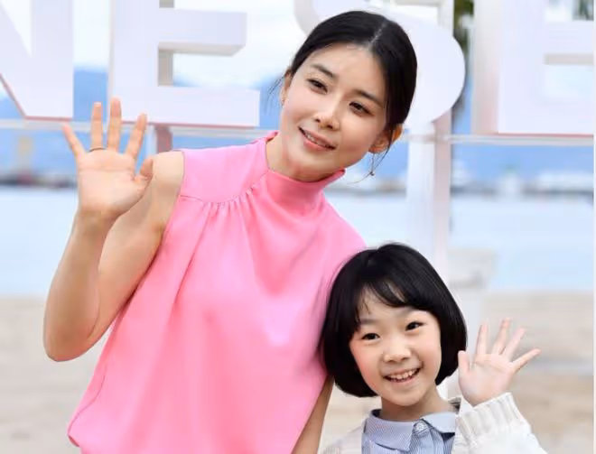 純天然美人李寶英,四十一歲美貌依舊,還和李鍾碩演情侶!