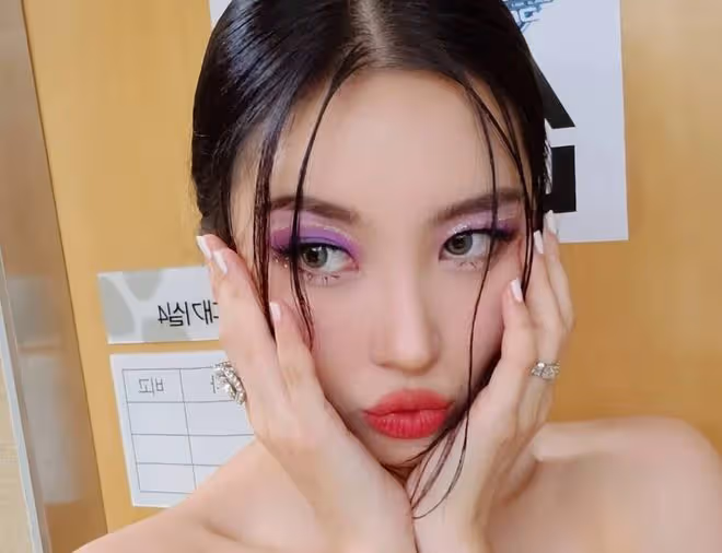 她是韓國頂級「美腿」,五官酷似劉亦菲,果然美人大多相似!