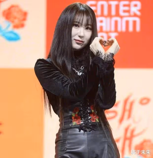 李彩演終於出道,solo成績卻不理想,顏值成最大問題