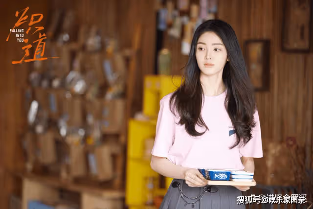 《熾道》是改編哪個小說?羅娜背後的身份是什麼?