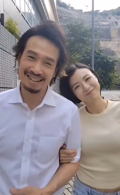 好拼！TVB視帝妻子復出拍戲每天睡一兩個小時，期間不忘陪伴子女