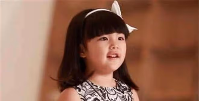9位星二代顏值變化大:小S女兒美成蒼井優,各個整容式變化