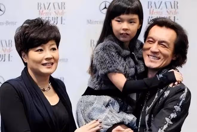 9位星二代顏值變化大:小S女兒美成蒼井優,各個整容式變化