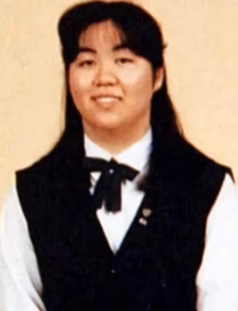 人稱日本「黑寡婦」,她坐擁多名帥氣男子,堪稱「現代版武則天」