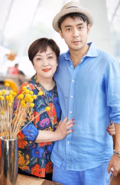 甄珍母子爆失聯風波　兒子章立衡首發聲：想打開天窗說亮話