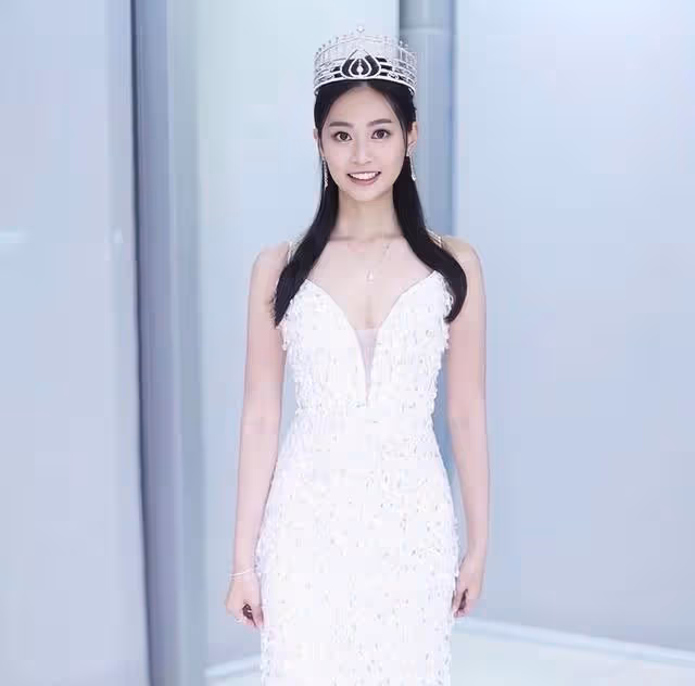 TVB港姐小花入行兩年火速上位！新劇擔當女主角，顏值高氣質好