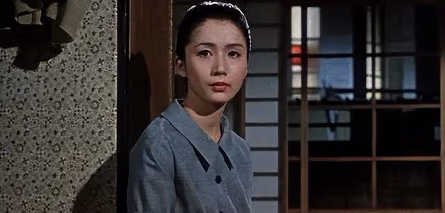 日本文藝片女王:她是島國的銀幕「性啟蒙」,一生拍攝250部電影