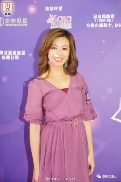 港姐自食其力!林鈺洧小時候四處打工,許子萱12歲開始半工讀