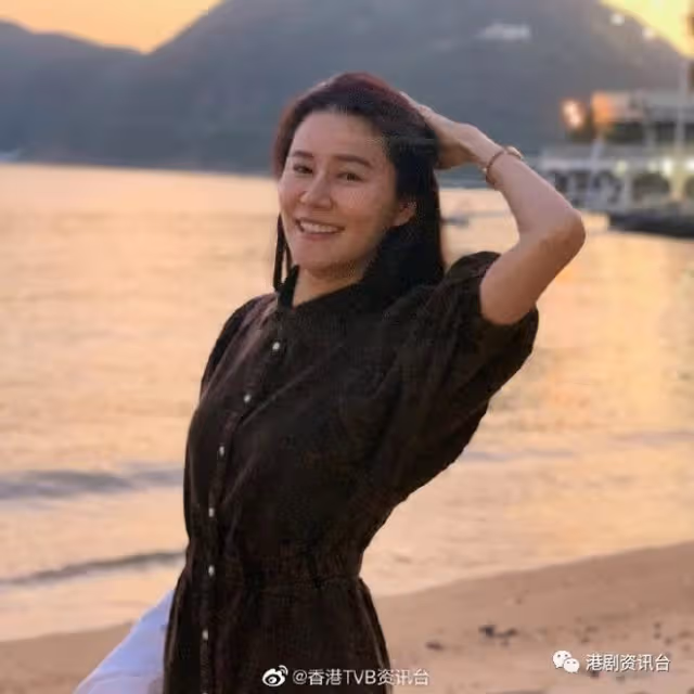 唐詩詠約姊妹去探索!黃翠如三日著同一件衫