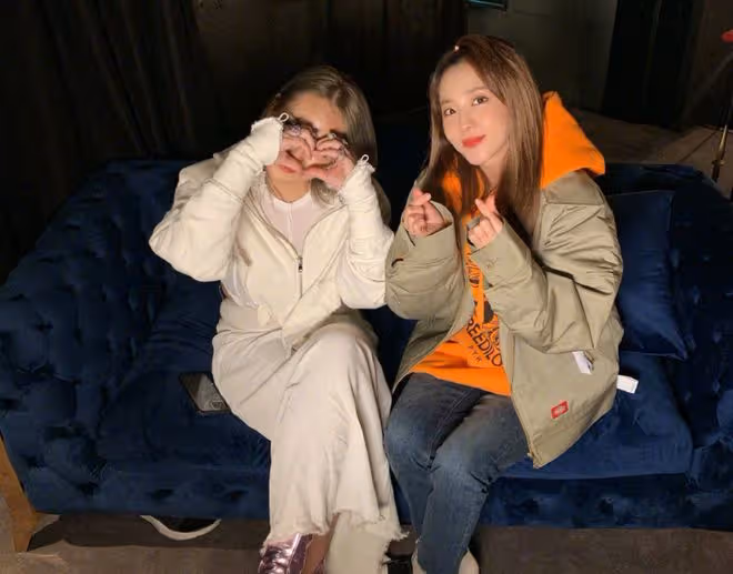 韓國愛豆朴山多拉，是易烊千璽的女神，燦烈還偷看她？
