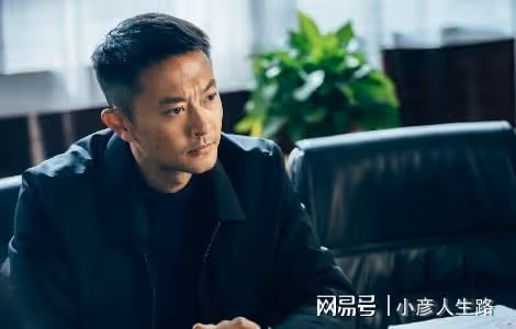 從當紅小生淪落到無戲可拍,不幸慘遭騙婚,印小天終於逆風翻盤了