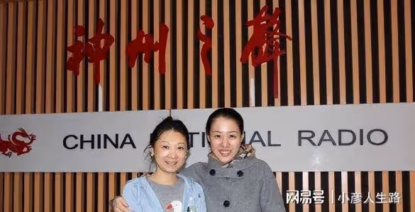 央視錢琳琳:我這輩子最正確的決定,就是帶著兒子嫁給小丈夫張譯