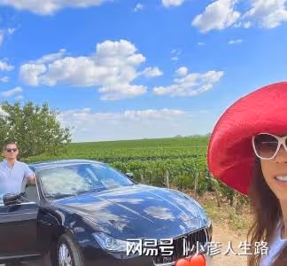 莫文蔚曬出和老公自駕游視頻,做3個孩子的後媽,11年仍恩愛幸福