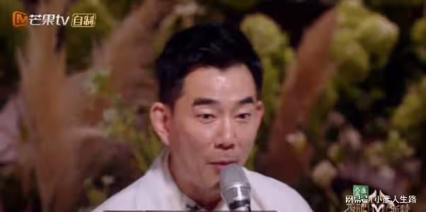 結婚4次後，張智霖寵妻人設崩塌，網友：求求你們不要再裝了！