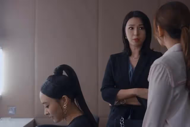 爭議!TVB當紅小花新劇演技遭觀眾狠批,導演力捧預告角色會黑化