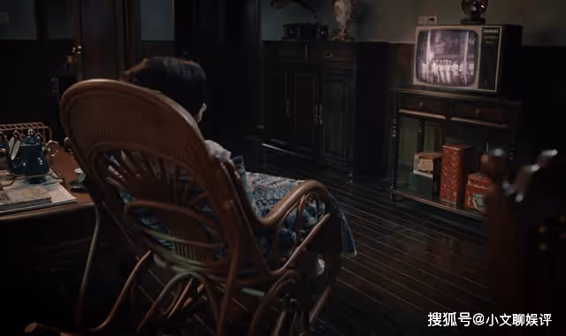 《我們這十年》無兒無女,收了一輩子房租的佩姐,背後心酸沒人會懂