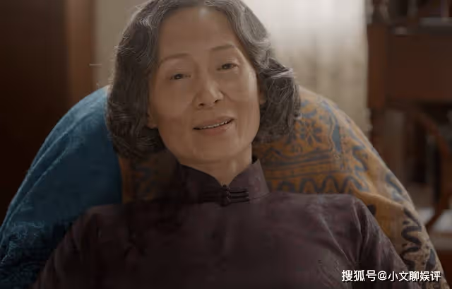 《我們這十年》無兒無女,收了一輩子房租的佩姐,背後心酸沒人會懂