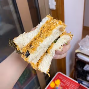 蔥香肉鬆麵包卷｜9⃣️0⃣️後小時候的味道