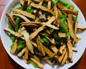 下飯的尖椒炒豆乾