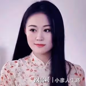 陳萌結婚後志得意滿,炫耀自己嫁了個好老公,公公賞錢拍寫真