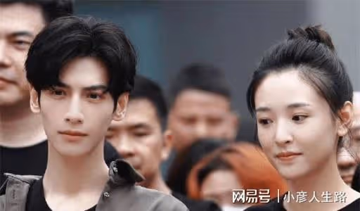 首播4集收視破億,評分直逼8.0,不愧是雙人氣主演加持的大劇