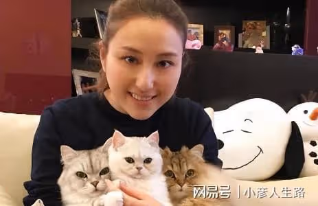 賭王三房長女何超云:攜5億嫁妝「下嫁」小4歲的消防員