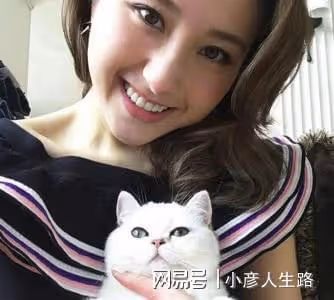 賭王三房長女何超云：攜5億嫁妝「下嫁」小4歲的消防員