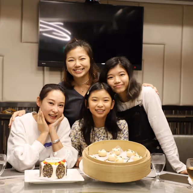 楊卓娜私下是「最強繼母」　淚謝妺妹楊茜堯撐起全家