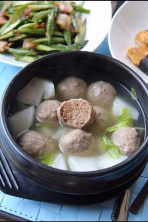 慢慢調整的牛肉丸