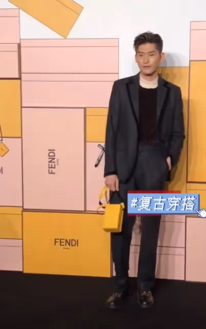 被網暴到性格大變，張瀚出席活動全程謹慎小心，自大狂傲再也不見