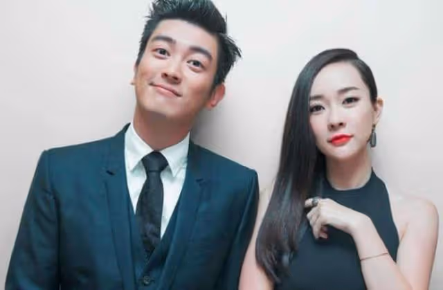 霍思燕全家出遊曝二胎,身旁女孩長相與嗯哼一模一樣,摳手超可愛