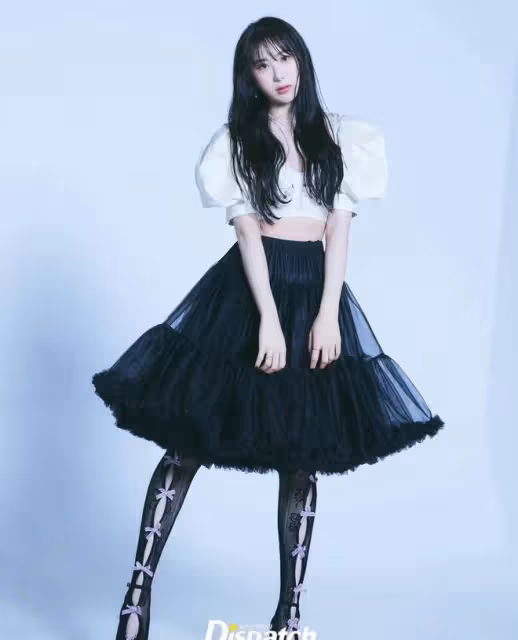 李彩演、李彩領,倆姐妹因外貌爭議,星途坎坷