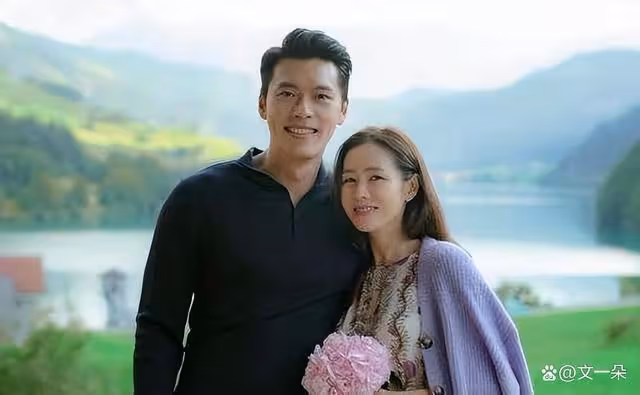 40歲的孫藝珍結婚半年後,挺大肚參加朋友的婚禮,滿臉幸福藏不住