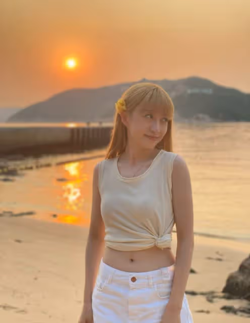 19歲簽約無線，TVB一線小花避談某女星演技，開蛋糕店再做老闆娘